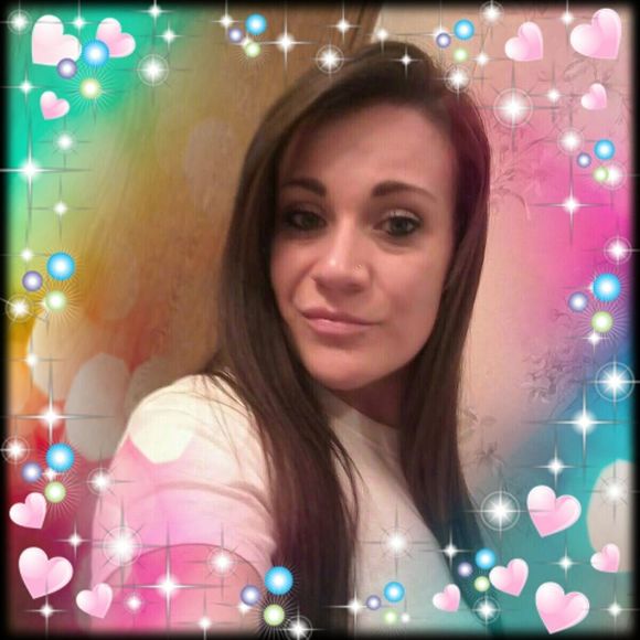 Meet your Posher, Lindy - Picture 1 of 1